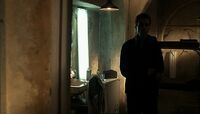 1x07 Gaines room