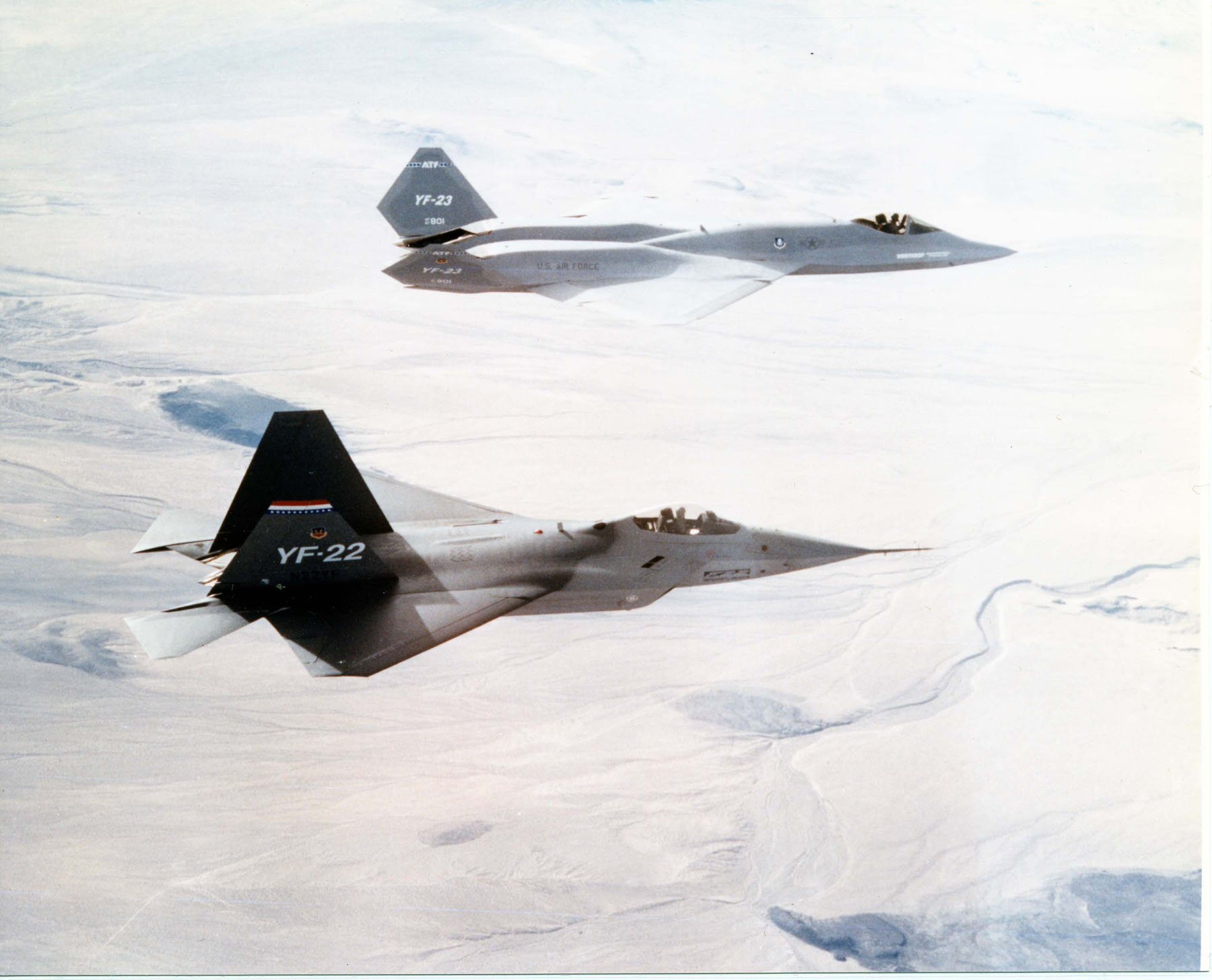 YF-22_and_YF-23-1-.jpg