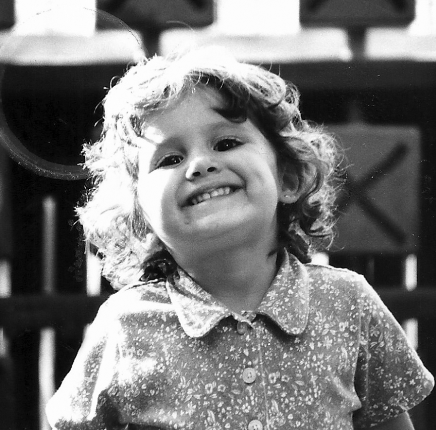 image little ariana smiling png ariana grande wiki christmas kisses ariana grande