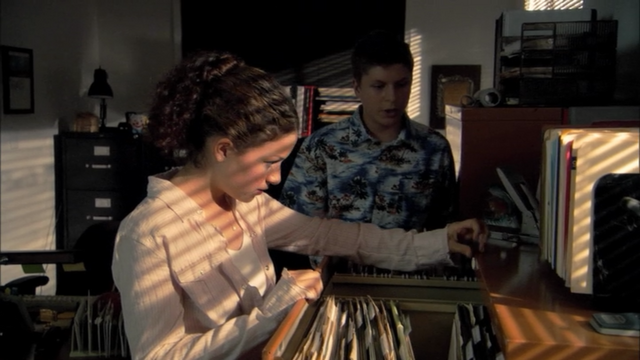 File:1x05 Charity Drive (38).png