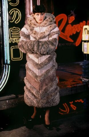 File:RachaelCoat.jpg