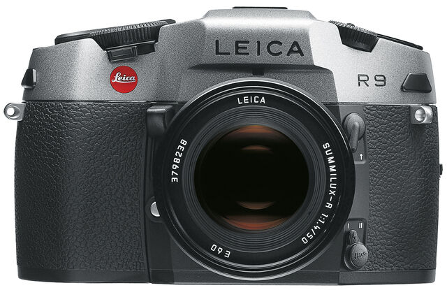 File:LeicaR9 4cut.jpg