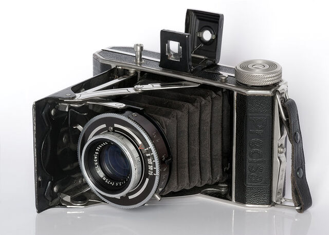File:Precisa II 1950.jpg