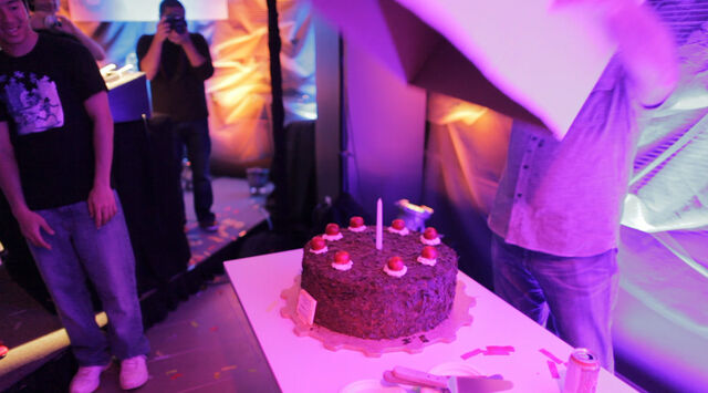 File:Portal cake reveal.jpg