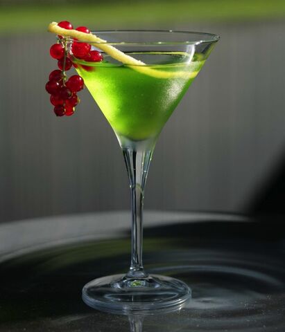 File:Cocktail-grappa-originali-soldato-peter-pan1.jpg