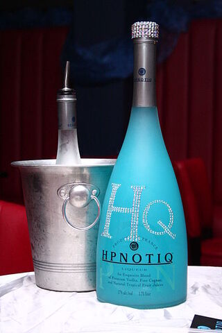 File:400px-Hpnotiq.jpg