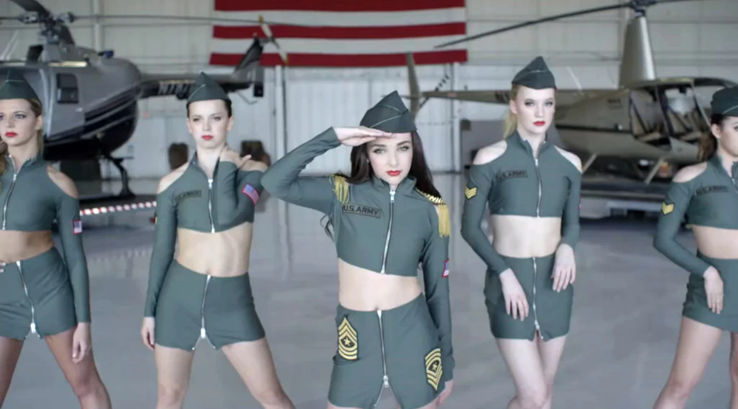 Image Wear Em Out Ryleigh Payton Kendall Addison vicap 4.jpg