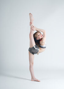 sarah hunt moms dance wikia photoshoots tumblr