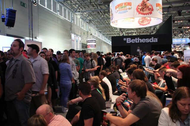 Datei:Nintendo-hausparty-gamescom-2013-1.jpeg