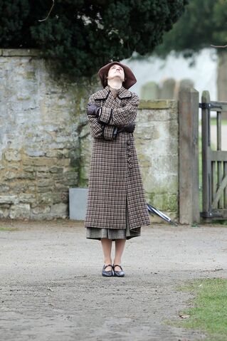 File:1downton-abbey-season4-1-.jpg