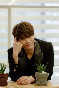 Ji Sung28.jpg