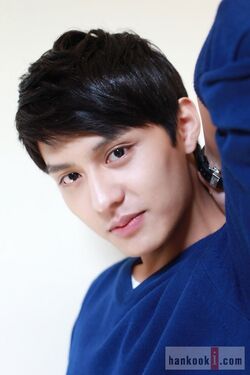 Do Ji Han36.jpg