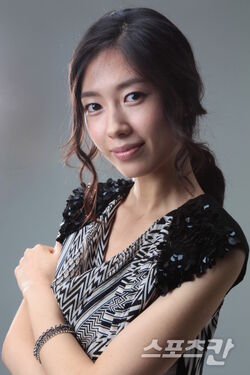 Kim Hyo Seo8.jpg
