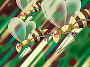 EP440 Beedrill atacando (2).png