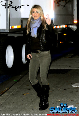 File:Clumsy revisits Jennifer Aniston.jpg