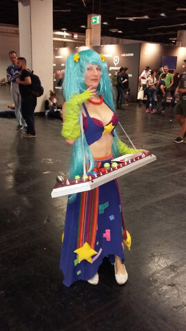Fichier:Gamescom-2016-Cosplay-3.jpg