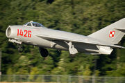 MiG-17 atterrissage par StuSeeger