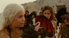 201DerNordenvergisstnichtDeanerysDrache1.jpg