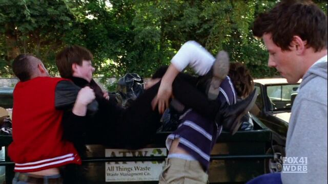 File:Kurtdumpster.jpg