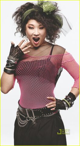 File:Glee-madonna-tv-guide-09.jpg