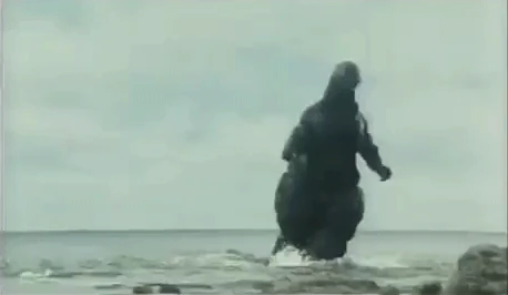 http://vignette2.wikia.nocookie.net/godzilla/images/7/7a/Godzilla%27s_collapse.gif/revision/latest?cb=20141222143903