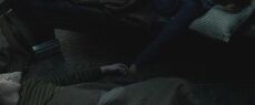 Ron-Hermione-Hands.jpg