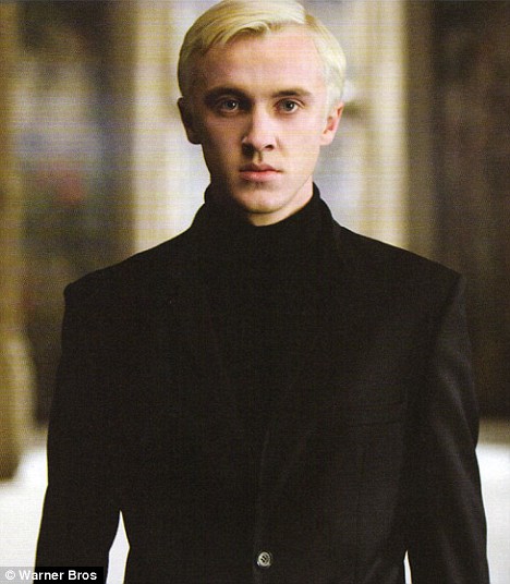 ผลการค้นหารูปภาพสำหรับ draco malfoy