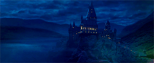 http://vignette2.wikia.nocookie.net/harrypotter/images/8/8e/Hogwarts_Gif.gif/revision/latest?cb=20131030045751
