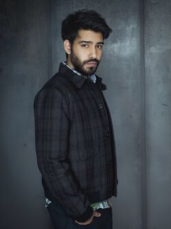 http://vignette2.wikia.nocookie.net/izombie/images/4/41/Ravi.jpg/revision/latest/scale-to-width/250?cb=20150325164100