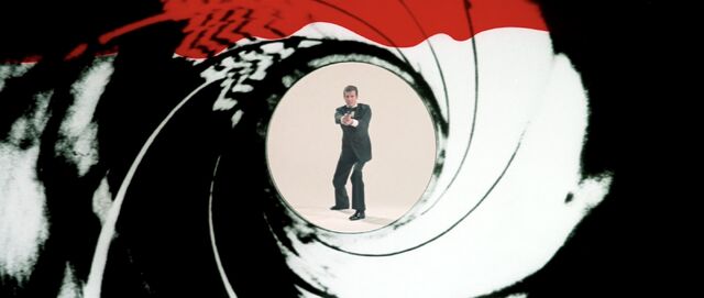 File:Octopussy - Gun Barrel.jpg
