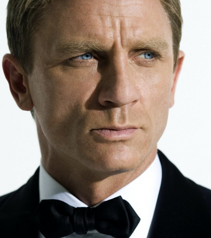 File:Bond - Daniel Craig - Profile (2).png