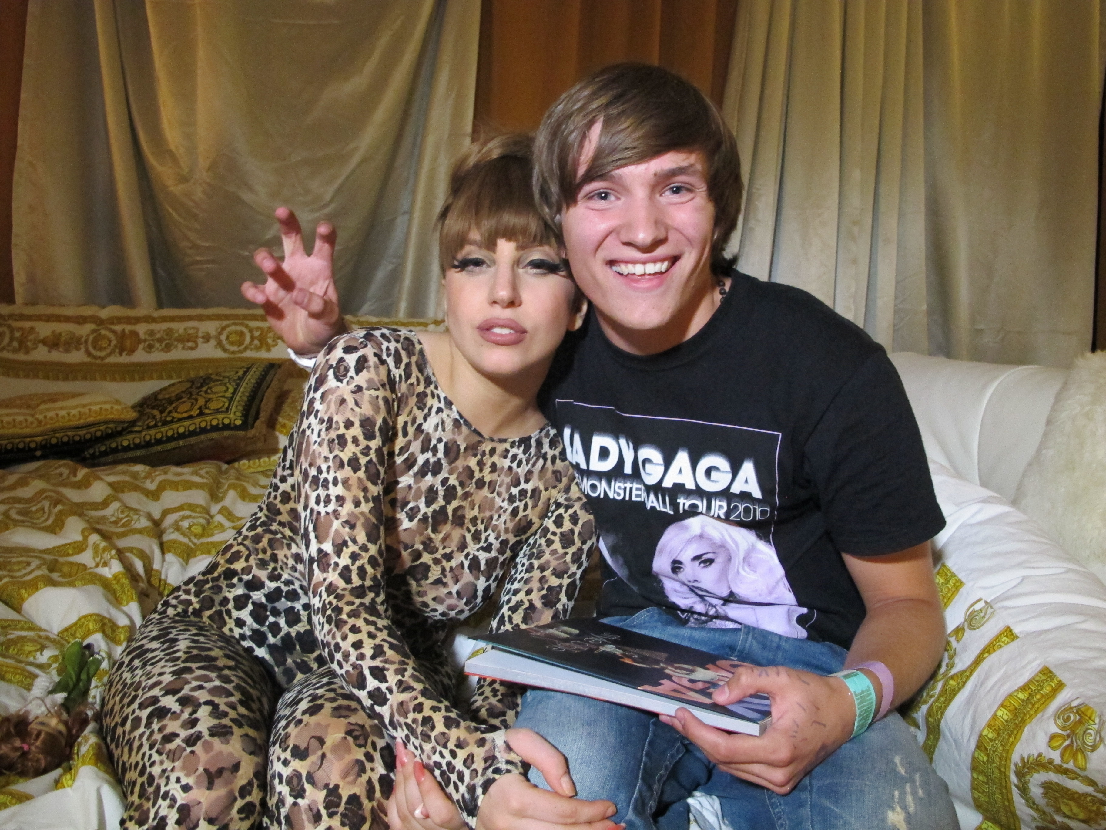 8-27-12_Backstage_Meet_and_Greet_008.jpg