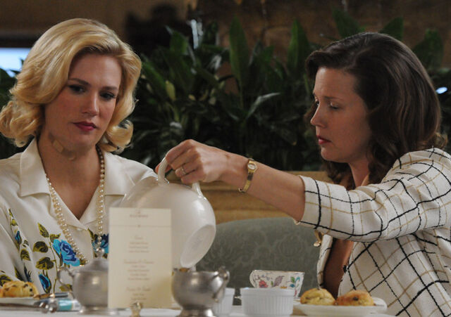 File:Episode-3-betty.jpg