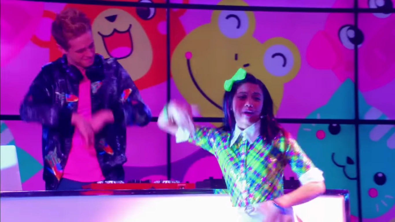 Louriza Tronco desktop Wallpapers