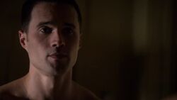 Grant-Ward-Shaves-Off-Beard