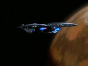 USS Enterprise-D und USS Hood bei Deneb IV