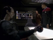 Odo erklärt die Entstehung von Thomas Riker.jpg