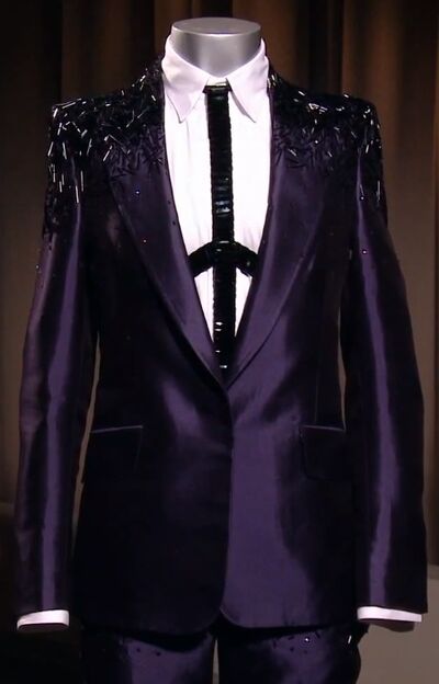 Costumes - This Is It Wiki