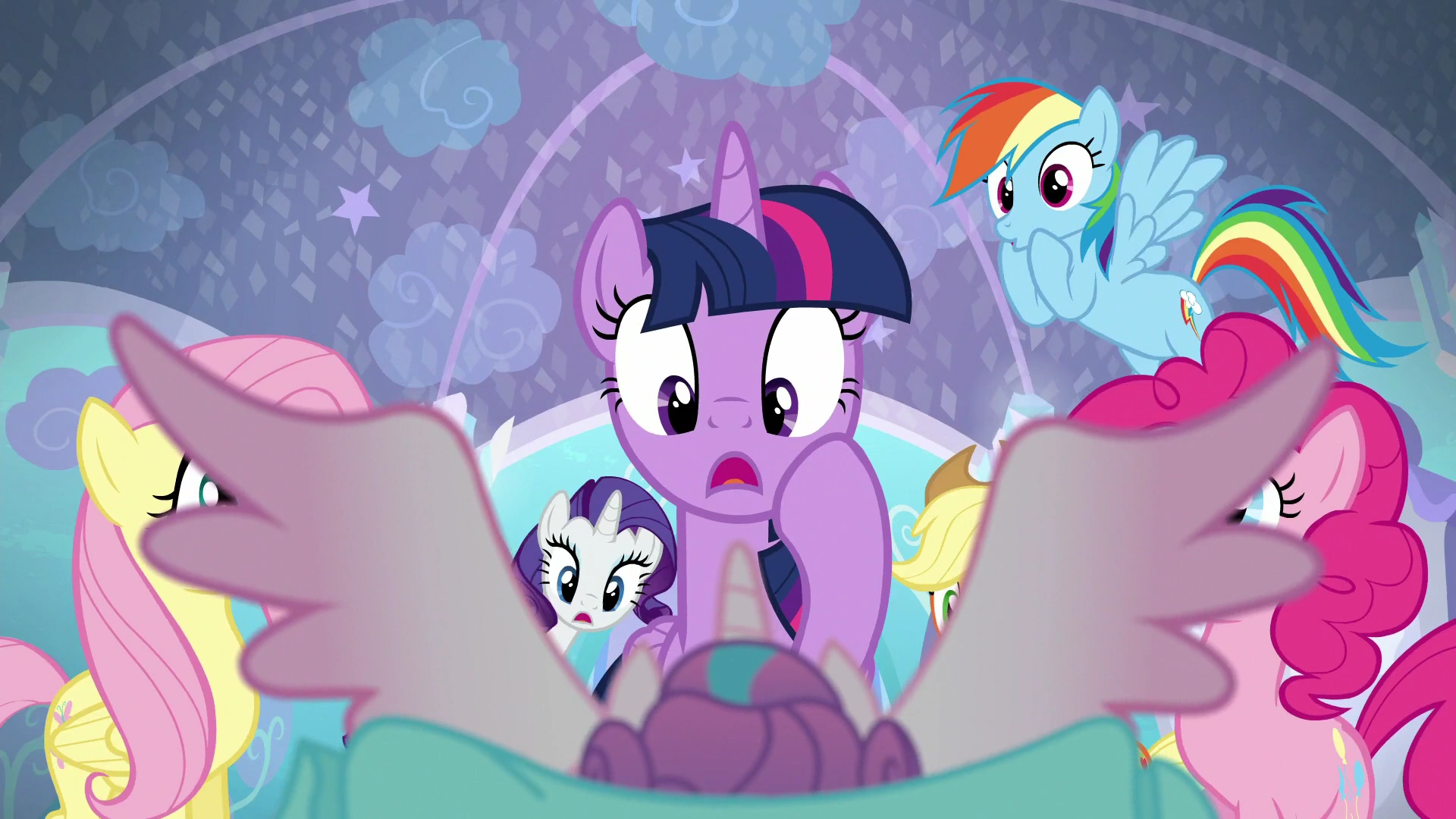 Mane_six_shocked_to_see_Flurry_Heart%27s_wings_S06E01.png