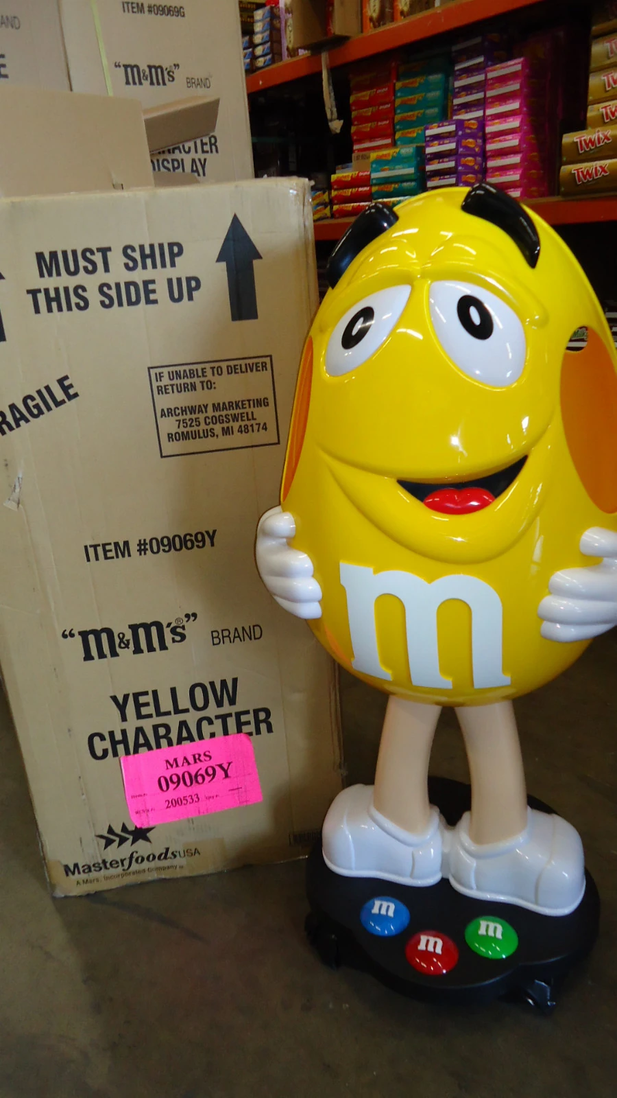 In Store Character Displays M&M'S Wiki FANDOM powered by Wikia