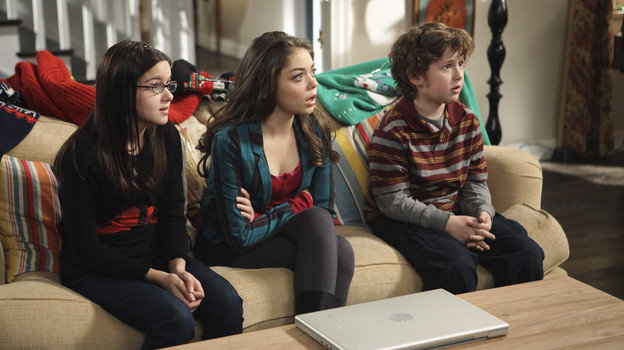 Resultado de imagem para family dunphy love brothers
