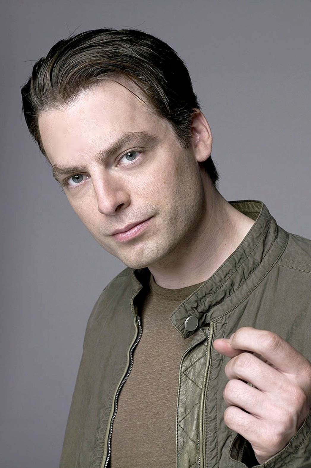 Justin Kirk | Modern Family Wiki | FANDOM powered by Wikia