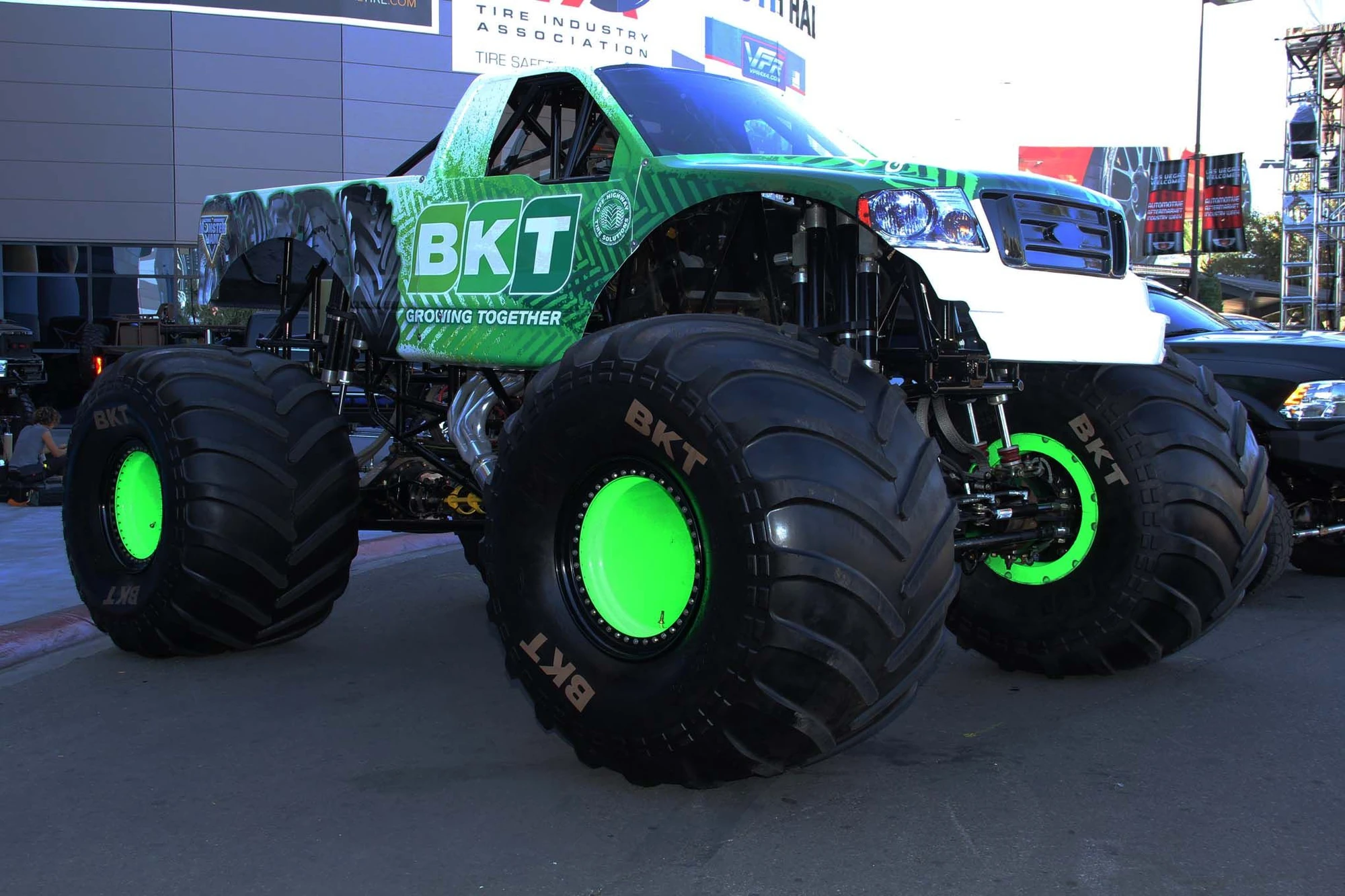Image 112semaday1bktfordmonstertruck.jpg Monster Trucks Wiki Fandom powered by Wikia