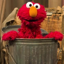 OscarsTrashCan-Elmo.jpg (171 KB) OscarsTrashCan-Elmo