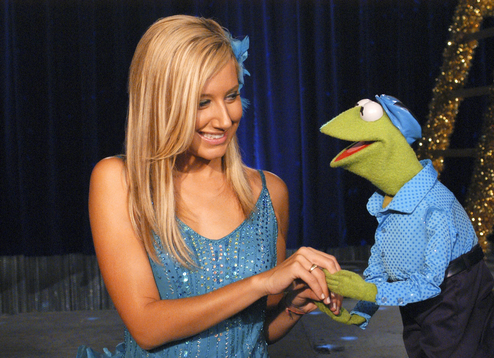 Studio DC Almost Live Muppet Wiki FANDOM powered by Wikia