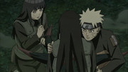 Hinata e Naruto ouvem as últimas palavras de Neji.png