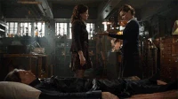 http://vignette2.wikia.nocookie.net/onceuponatime/images/7/71/5x01_M._Gold_Belle_French_M%C3%A8re_Sup%C3%A9rieure_baguette_magique_cr%C3%A9ation_rose_enchant%C3%A9e.gif/revision/latest/scale-to-width-down/200?cb=20151002185107&path-prefix=fr