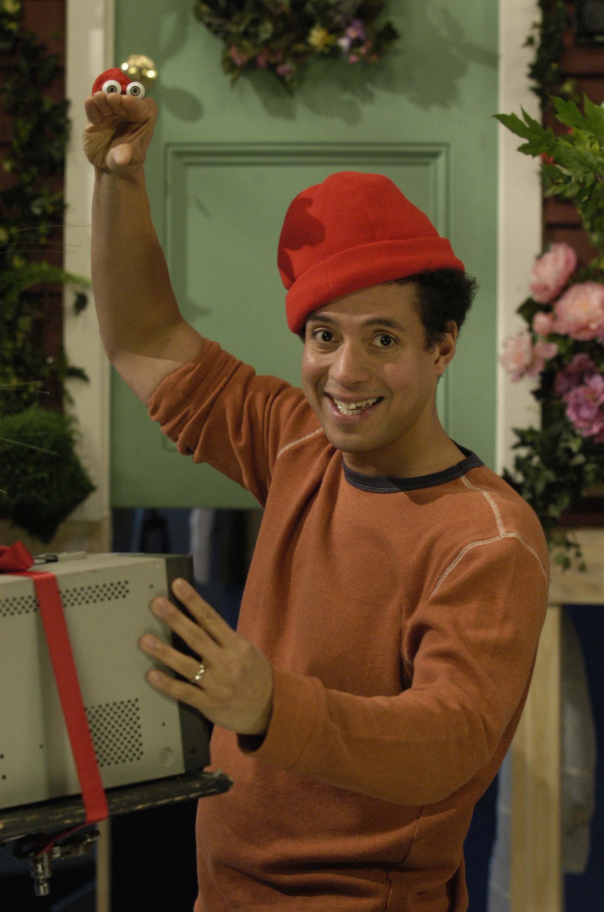 Noel MacNeal | Oobi Wiki | Fandom powered by Wikia