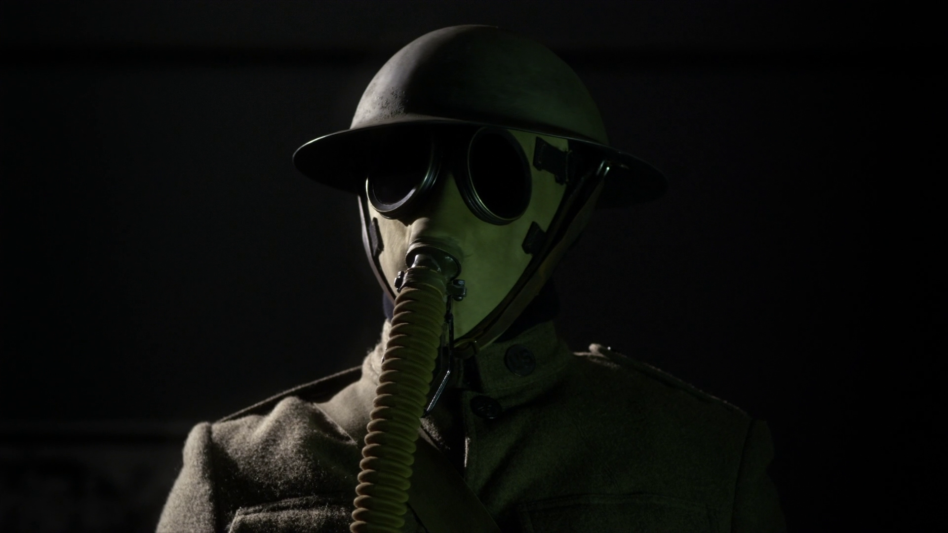 Gas Mask Disguise | Pretty Little Liars Wiki | Fandom powered by Wikia