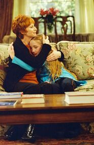 Kyra Hart - Reba Wiki